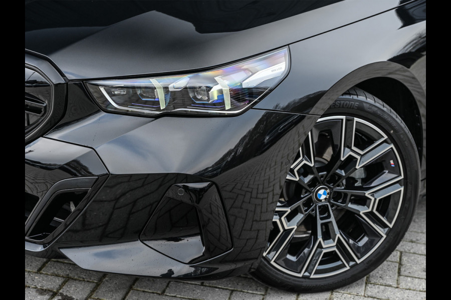BMW 5 Serie Touring 530e xDrive · M-Sport · Shadow Line · Bowers&Wilkins · 360 Camera · Comfort Access · Stoel- en Stuurverwarming · Active