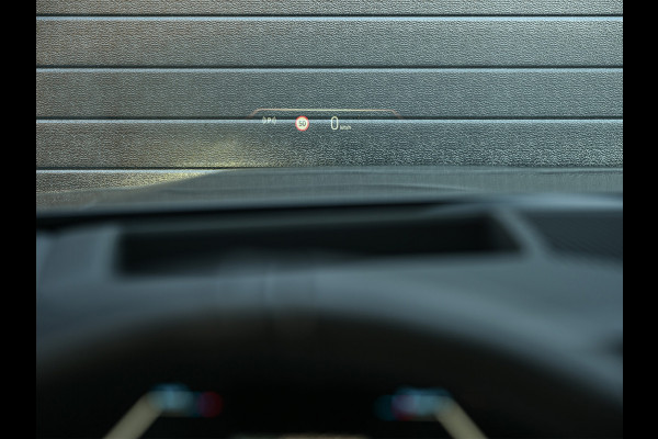 BMW 5 Serie Touring 530e xDrive · M-Sport · Shadow Line · Bowers&Wilkins · 360 Camera · Comfort Access · Stoel- en Stuurverwarming · Active