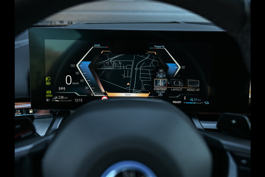 BMW 5 Serie Touring 530e xDrive · M-Sport · Shadow Line · Bowers&Wilkins · 360 Camera · Comfort Access · Stoel- en Stuurverwarming · Active