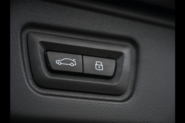 BMW 5 Serie Touring 530e xDrive · M-Sport · Shadow Line · Bowers&Wilkins · 360 Camera · Comfort Access · Stoel- en Stuurverwarming · Active