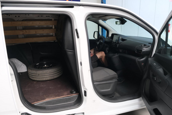 Peugeot Partner 1.5 BlueHDi 130 EAT8 S&S Automaat - N.A.P. Airco, Cruise, Navi, PDC, Camera, Trekhaak.