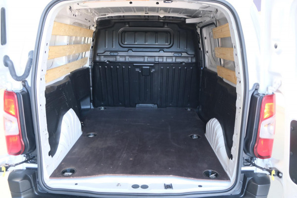 Peugeot Partner 1.5 BlueHDi 130 EAT8 S&S Automaat - N.A.P. Airco, Cruise, Navi, PDC, Camera, Trekhaak.