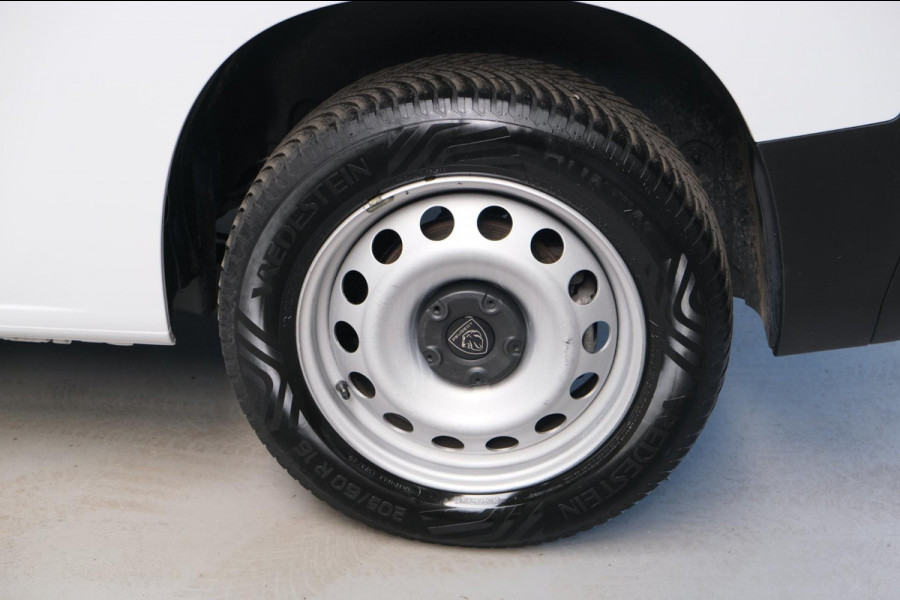 Peugeot Partner 1.5 BlueHDi 130 EAT8 S&S Automaat - N.A.P. Airco, Cruise, Navi, PDC, Camera, Trekhaak.