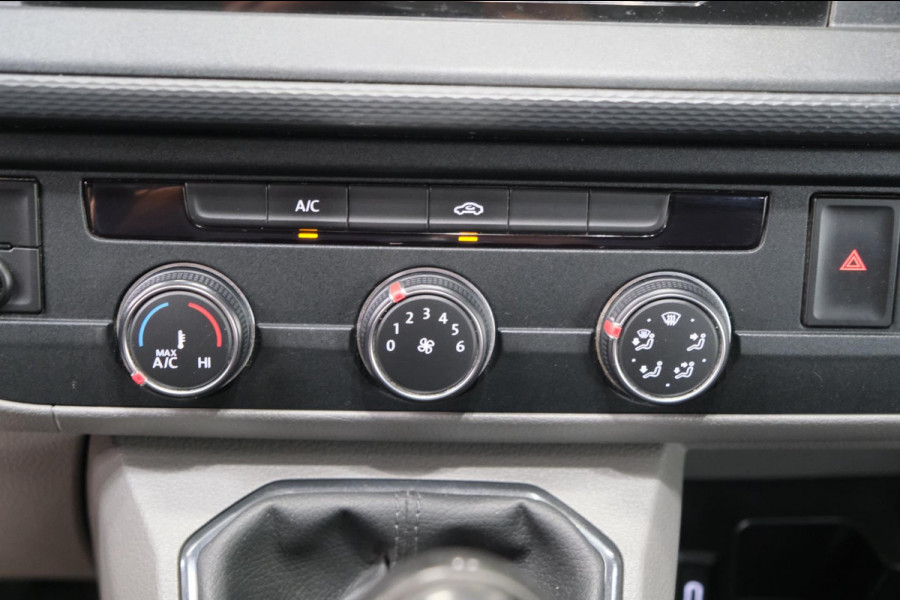 Volkswagen Transporter 2.0 TDI L2H1 30 DC