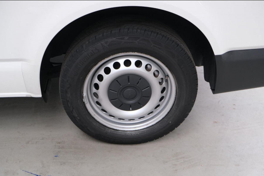 Volkswagen Transporter 2.0 TDI L2H1 30 DC