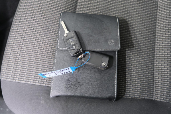 Volkswagen Transporter 2.0 TDI L2H1 30 DC