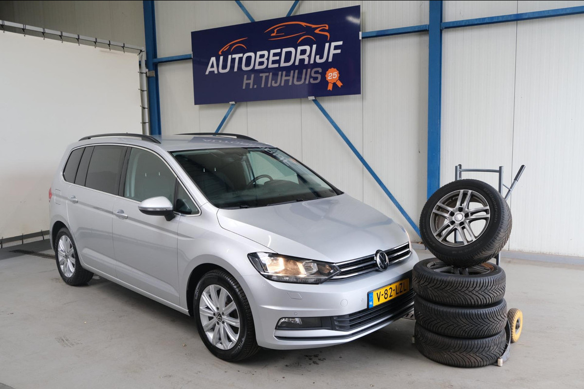 Volkswagen Touran 2.0 TDI 150 PK DSG > Grijskenteken < - Airco, Cruise, PDC.