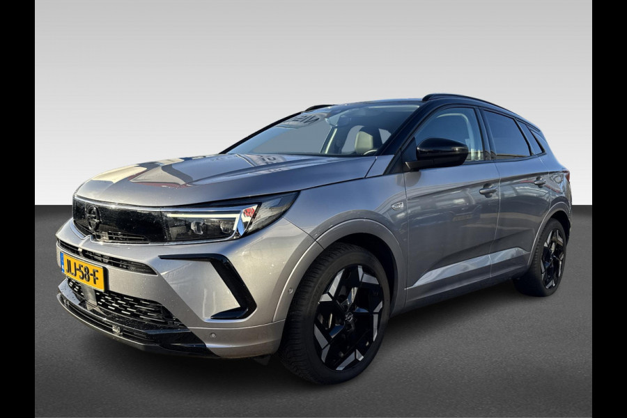 Opel Grandland 1.6 Turbo Plug-In Hybrid 4x4 GSe | 300 PK | 4X4 | Navigatie