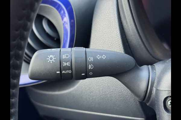 Toyota Aygo X 1.0 VVT-i MT Pulse Bi-tone | Juniper blue, 17 inch, Privacy glass, Apple CarPlay/Android auto, Airconditioning, Parkeercamera