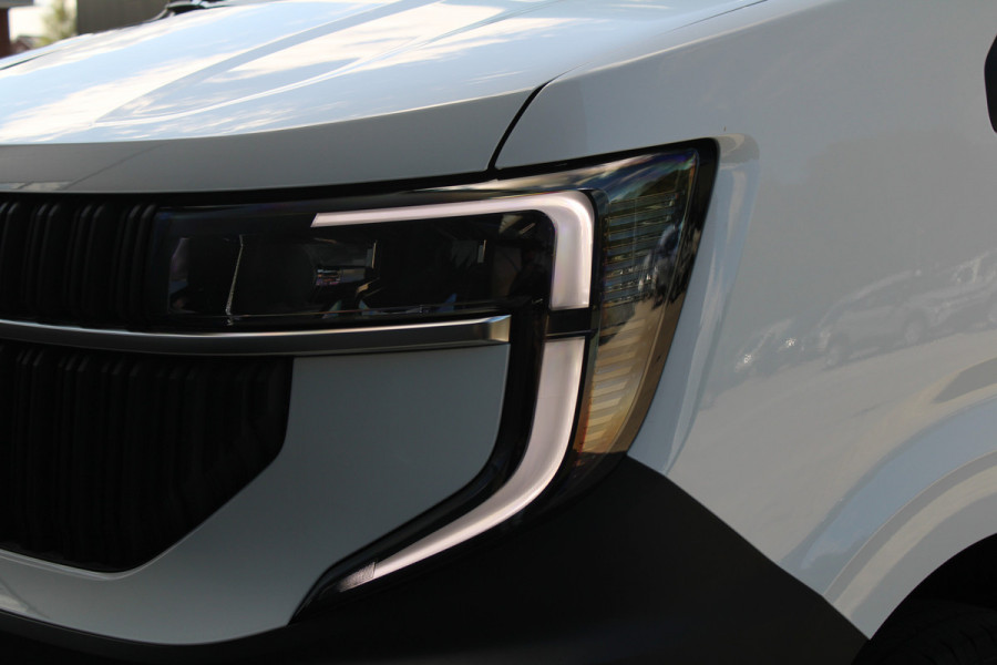 Renault Master T35 2.0 dCi 170pk L2H2 Extra - 2x Schuifdeur - Navigatie - Blind Spot - Camera - Stoelverwarming - Verwarmde voorruit - Rijklaar