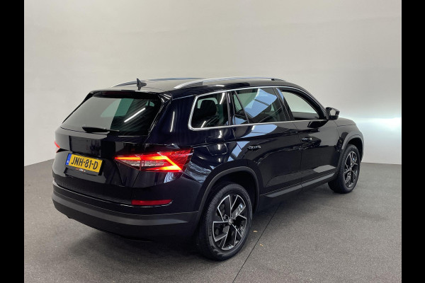 Škoda Kodiaq 1.5 TSI Sportline Business Airco ECC Navi Carplay 19" LM Velgen Leder/Alcantara PDC VA+ 360 Camera Stoelverwarming voor & achter