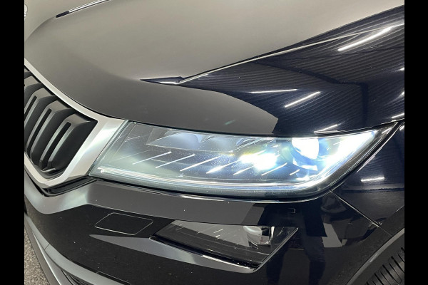 Škoda Kodiaq 1.5 TSI Sportline Business Airco ECC Navi Carplay 19" LM Velgen Leder/Alcantara PDC VA+ 360 Camera Stoelverwarming voor & achter