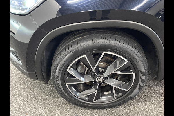 Škoda Kodiaq 1.5 TSI Sportline Business Airco ECC Navi Carplay 19" LM Velgen Leder/Alcantara PDC VA+ 360 Camera Stoelverwarming voor & achter