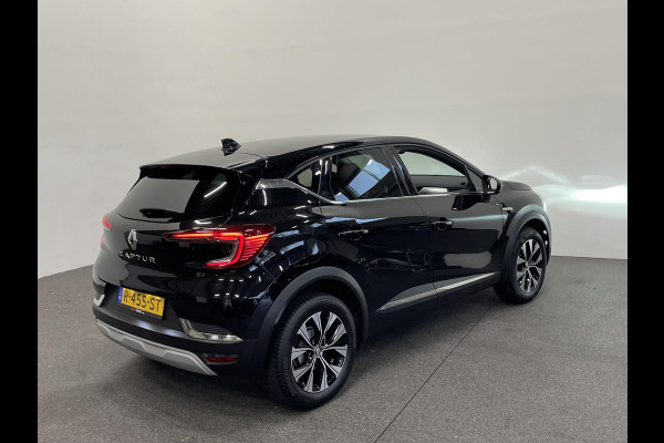 Renault Captur 1.0 TCe 90 techno Navigatie Apple Carplay/Android Auto Camera Parkeersensoren achter Cruise Control Full Led Climate Control Lichtmetalen velgen