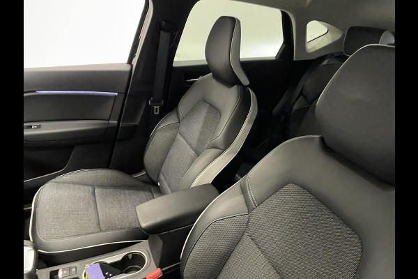 Renault Captur 1.0 TCe 90 techno Navigatie Apple Carplay/Android Auto Camera Parkeersensoren achter Cruise Control Full Led Climate Control Lichtmetalen velgen