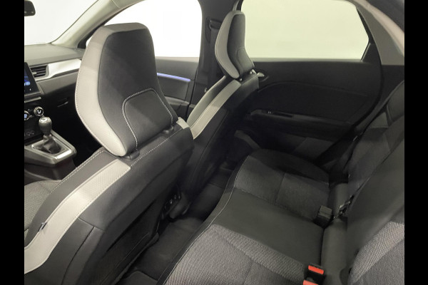 Renault Captur 1.0 TCe 90 techno Navigatie Apple Carplay/Android Auto Camera Parkeersensoren achter Cruise Control Full Led Climate Control Lichtmetalen velgen