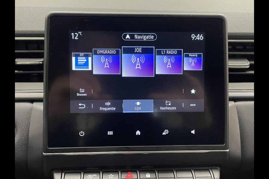 Renault Captur 1.0 TCe 90 techno Navigatie Apple Carplay/Android Auto Camera Parkeersensoren achter Cruise Control Full Led Climate Control Lichtmetalen velgen