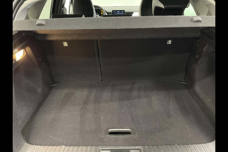 Renault Captur 1.0 TCe 90 techno Navigatie Apple Carplay/Android Auto Camera Parkeersensoren achter Cruise Control Full Led Climate Control Lichtmetalen velgen