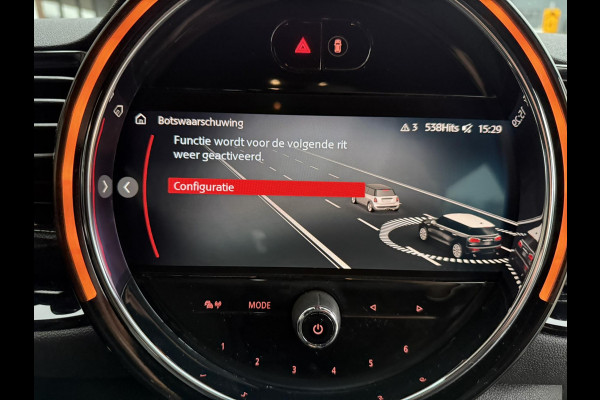 MINI Clubman 1.5 Cooper / 136 PK / BMW dealer onderhouden / 1e Eigenaar / Navigatie / ALL-Season / NED-MINI