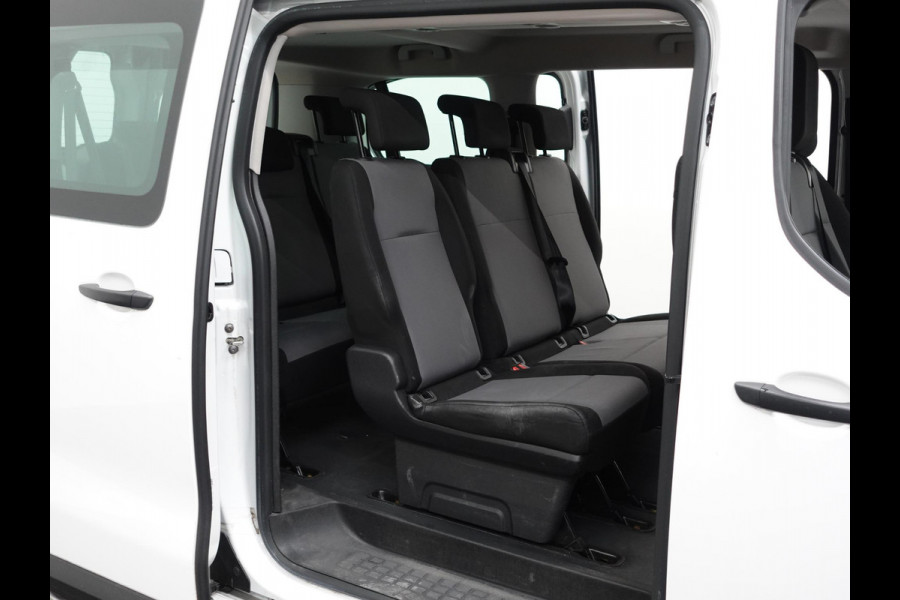 Opel Vivaro Combi 1.5 CDTI L2H1 Cruise Control  Parkeersensoren Achter  Bluetooth Airco Voor en Achter  Schuifdeur Rechts en Links