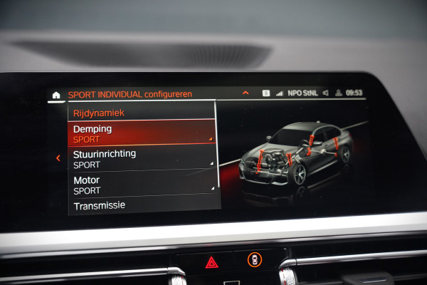 BMW 3-serie 330e xDrive Business Edition Plus M Sport | M Performance | Panoramadak | 360° Camera | Carbon | Head Up Display | Stoelverwarming | Stuurverwarming | Apple Carplay | Navigatie | Cruise Control | Ambiance Verlichting | Trekhaak