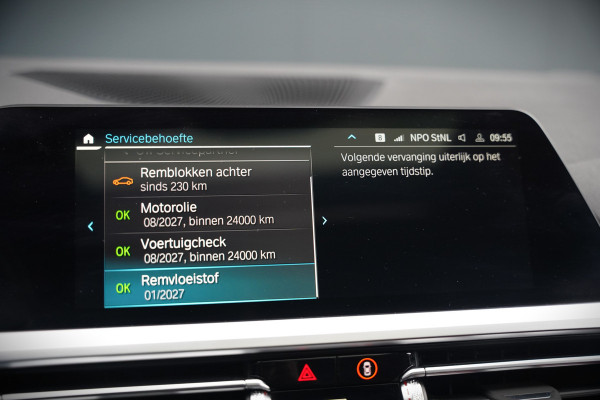 BMW 3-serie 330e xDrive Business Edition Plus M Sport | M Performance | Panoramadak | 360° Camera | Carbon | Head Up Display | Stoelverwarming | Stuurverwarming | Apple Carplay | Navigatie | Cruise Control | Ambiance Verlichting | Trekhaak