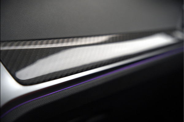 BMW 3-serie 330e xDrive Business Edition Plus M Sport | M Performance | Panoramadak | 360° Camera | Carbon | Head Up Display | Stoelverwarming | Stuurverwarming | Apple Carplay | Navigatie | Cruise Control | Ambiance Verlichting | Trekhaak