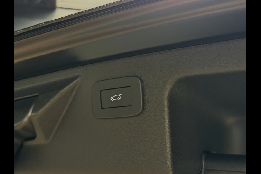 Land Rover Discovery Sport P270e PHEV Dynamic SE ACC/Meridian 5jr garantie Trekhaak Panoramadak