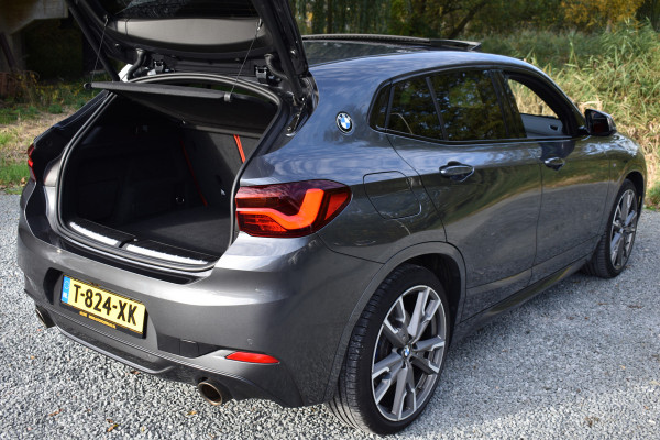 BMW X2 M35iA 306PK HIGH EXECUTIVE M-SPORT HARMAN-KARDON/CAMERA/PANORAMADAK