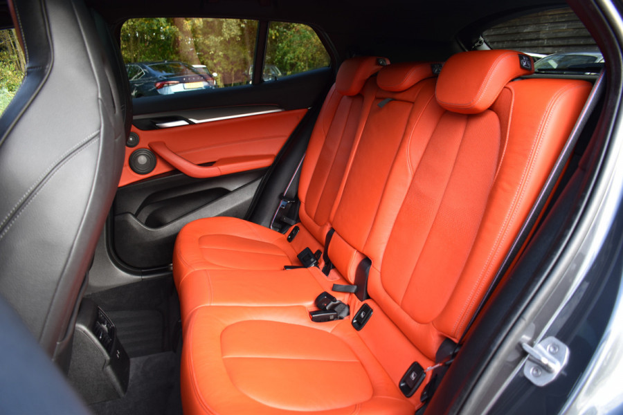 BMW X2 M35iA 306PK HIGH EXECUTIVE M-SPORT HARMAN-KARDON/CAMERA/PANORAMADAK