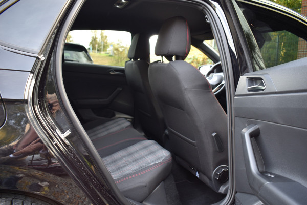 Volkswagen Polo GTI 2.0 TSI 210PK DSG GTI-SPORT IQ-LIGHT/PDC/CARPLAY