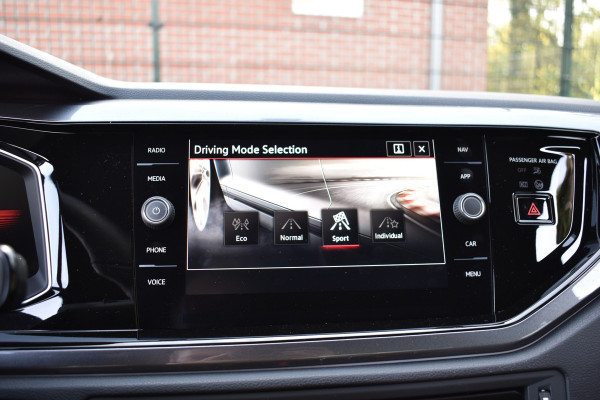 Volkswagen Polo GTI 2.0 TSI 210PK DSG GTI-SPORT IQ-LIGHT/PDC/CARPLAY