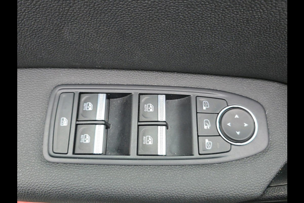 Renault Captur 1.3 TCe 140 R.S. Line | Automaat | Trekhaak | 360 camera | Two tone | Stoel/Stuurverwarming | Adaptive Cruisecontrol |