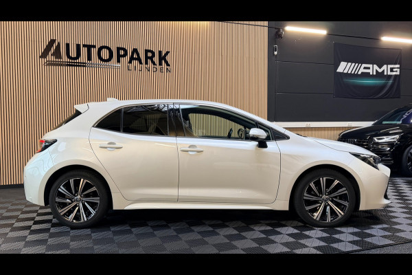 Toyota Corolla 1.8 Hybrid Business Plus BTW|AUTOMAAT|KEYLESS|CAMERA|LED|DEALERONDERHOUDEN|NAP|NLAUTO|HALF LEDER|TREKHAAK|STOELVERW