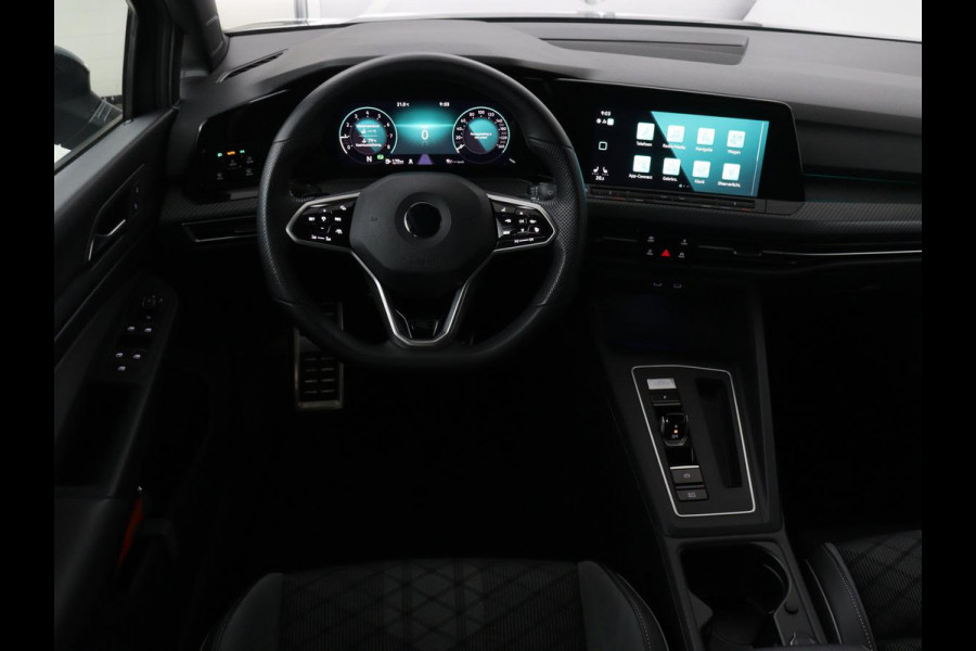 Volkswagen Golf 1.5 eTSI R-Line | Stoel & stuurverwarming | Camera | Sportstoelen | Sfeerverlichting | Digital Cockpit | Carplay | Adaptive cruise | Full LED