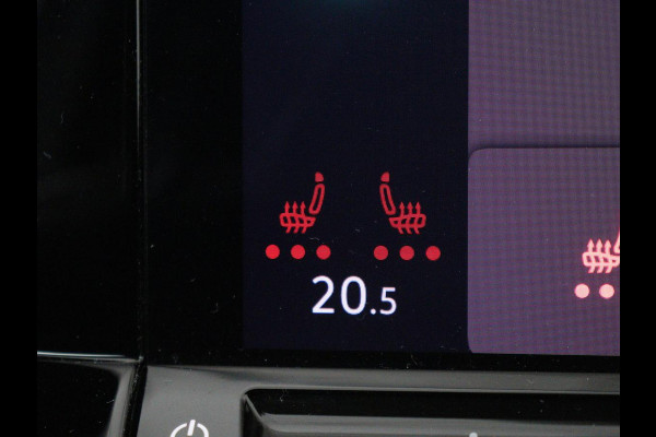 Volkswagen Golf 1.5 eTSI R-Line | Stoel & stuurverwarming | Camera | Sportstoelen | Sfeerverlichting | Digital Cockpit | Carplay | Adaptive cruise | Full LED