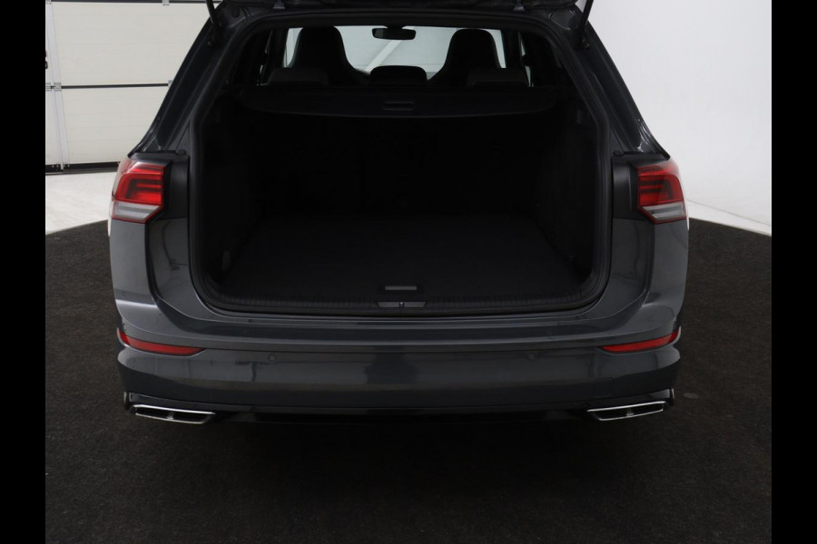 Volkswagen Golf 1.5 eTSI R-Line | Stoel & stuurverwarming | Camera | Sportstoelen | Sfeerverlichting | Digital Cockpit | Carplay | Adaptive cruise | Full LED