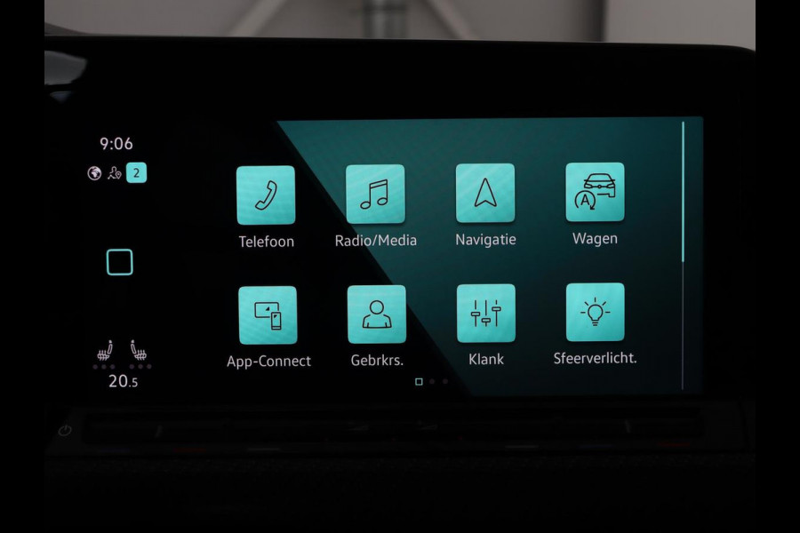 Volkswagen Golf 1.5 eTSI R-Line | Stoel & stuurverwarming | Camera | Sportstoelen | Sfeerverlichting | Digital Cockpit | Carplay | Adaptive cruise | Full LED