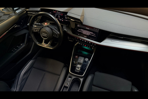Audi S3 Sportback 2.0 TFSI S3 quattro Edition One Panoramadak/Sfeerverlichting/Carplay/ACC/Stoelverwarming/Dealeronderhouden/310PK