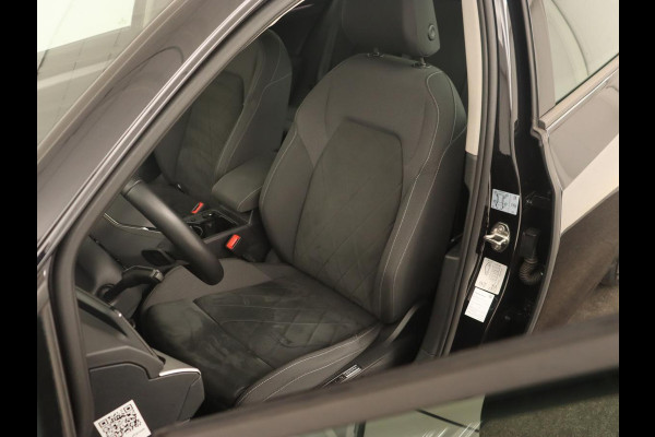 Volkswagen Golf 1.5 eTSI Life | Stoelverwarming | Carplay | Massage | Adaptive cruise | Navigatie | Sfeerverlichting | Parkeerhulp | Full LED | Memory