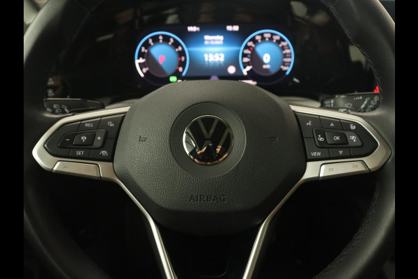 Volkswagen Golf 1.5 eTSI Life | Stoelverwarming | Carplay | Massage | Adaptive cruise | Navigatie | Sfeerverlichting | Parkeerhulp | Full LED | Memory