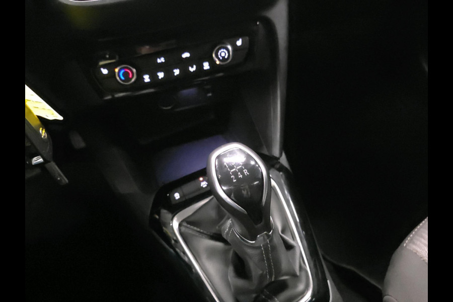 Opel Corsa 1.2 Level 2 | Two Tone | Stoel/Stuurverwarming | Navigatie | Achteruitrijcamera | Cruisecontrol |