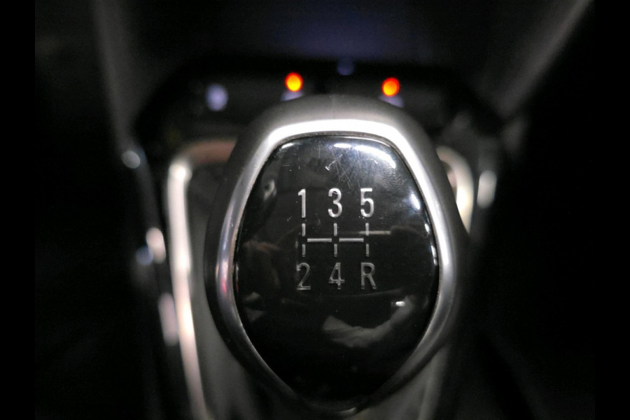 Opel Corsa 1.2 Level 2 | Two Tone | Stoel/Stuurverwarming | Navigatie | Achteruitrijcamera | Cruisecontrol |