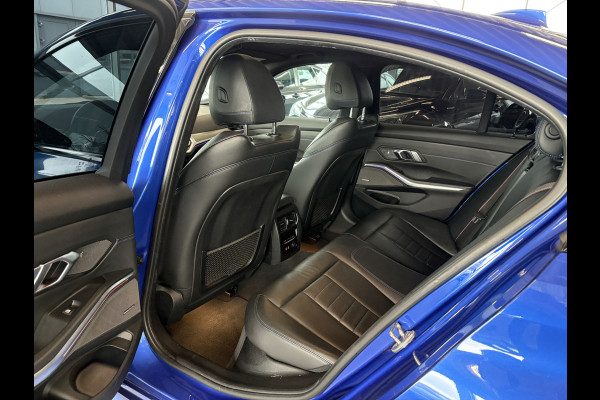 BMW 3-serie 330i M-Sport 260pk Automaat High Exec.Edition SCHUIFDAK/HARMANKARDON/LEDER/360CAMERA/HUD/19INCH