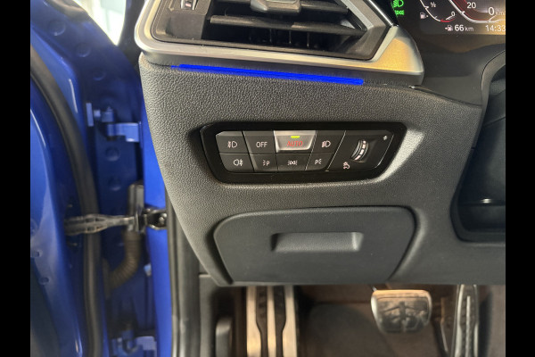 BMW 3-serie 330i M-Sport 260pk Automaat High Exec.Edition SCHUIFDAK/HARMANKARDON/LEDER/360CAMERA/HUD/19INCH