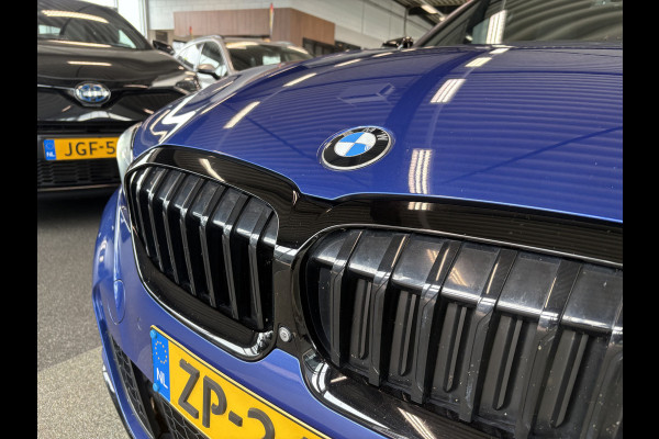 BMW 3-serie 330i M-Sport 260pk Automaat High Exec.Edition SCHUIFDAK/HARMANKARDON/LEDER/360CAMERA/HUD/19INCH