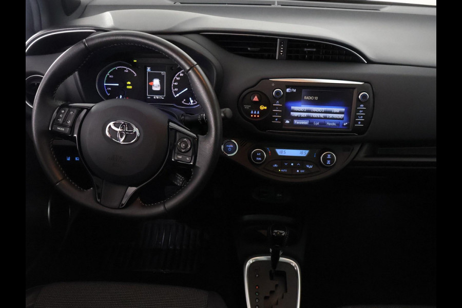 Toyota Yaris 1.5 Hybrid Executive | Panoramadak | Cruise Control | Dealer onderhouden