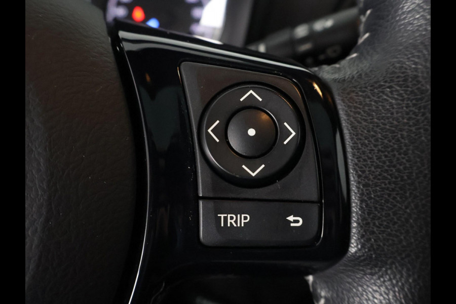 Toyota Yaris 1.5 Hybrid Executive | Panoramadak | Cruise Control | Dealer onderhouden