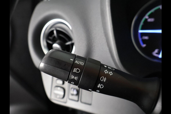 Toyota Yaris 1.5 Hybrid Executive | Panoramadak | Cruise Control | Dealer onderhouden