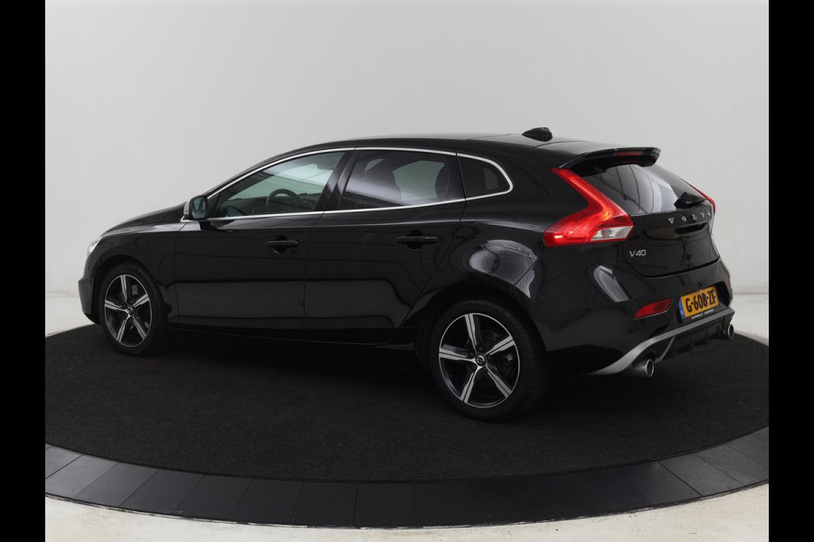Volvo V40 1.5 T3 Polar+ Sport | Panoramadak | Stoelverwarming | Camera | Full LED | Navigatie | Park Assist | Harman/Kardon | Keyless | R Design